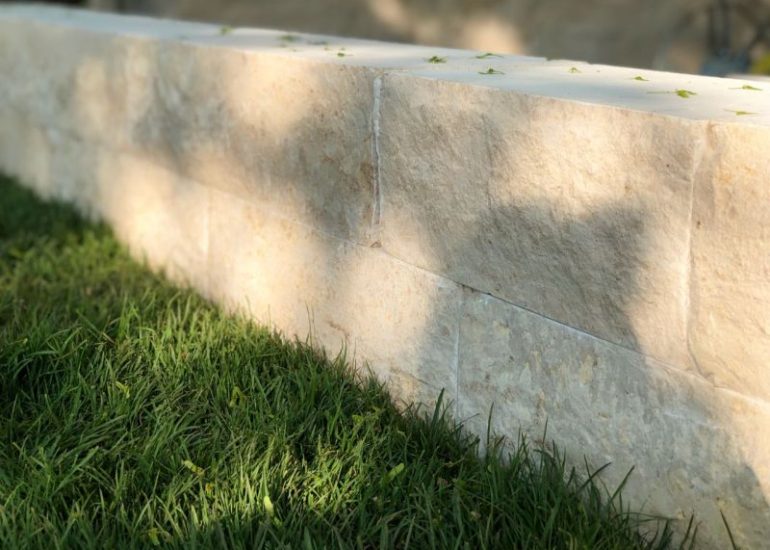 Gartenmauer bauen leicht gemacht: Systemmauerwerk „Frankenmauer“