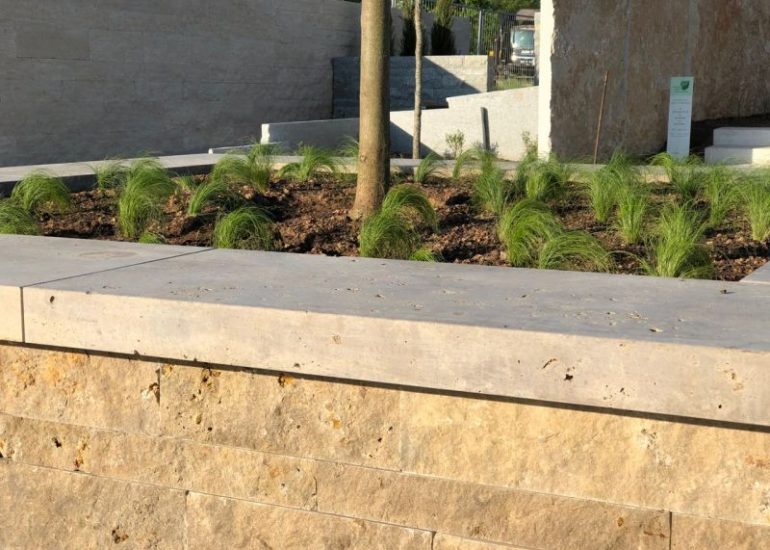 Gartenmauer bauen leicht gemacht: Systemmauerwerk „Frankenmauer“