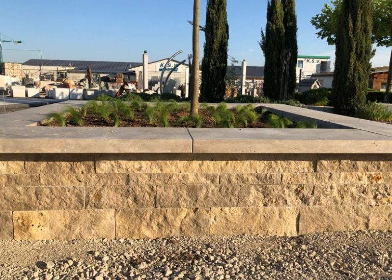 Gartenmauer bauen leicht gemacht: Systemmauerwerk „Frankenmauer“