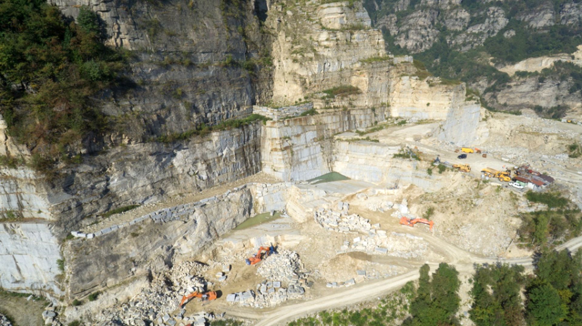 Du betrachtest gerade Der Naturstein Luserna Gneis lässt keine Wünsche offen