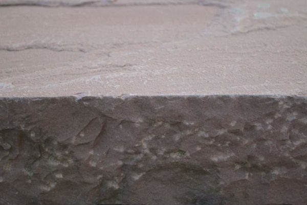 Blockstufe Sandstein Terra Modak, gespalten, gelb-rötlich