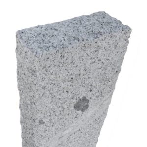 Palisade Granit Bravo, gesägt und gespitzt