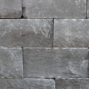 Mauerstein Sandstein Osum, gespalten und gesägt
