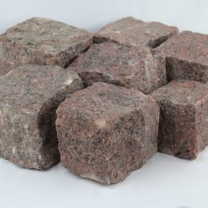 Pflasterstein Granit Vanga, gespalten, teilweise gesägt, rot